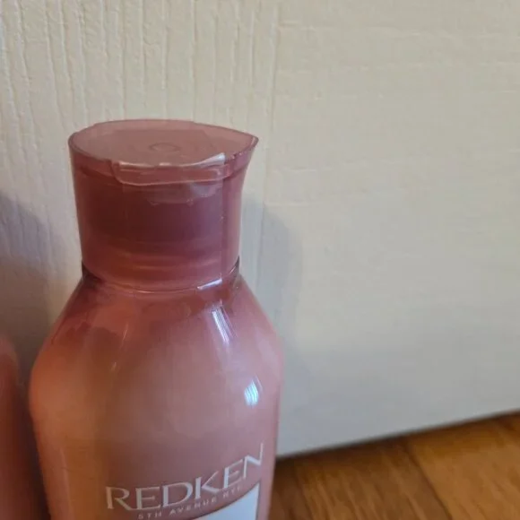 New and unopened Redken Volume Injection Shampoo and Conditioner - Picture 4 of 5